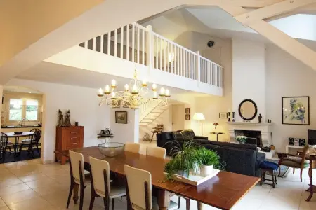 La Haute Prèze 34 près de la Dordogne, Villa de luxe avec piscine chauffée sur golf avec beaucoup d'intimité et vue panoramique. - Photo 2