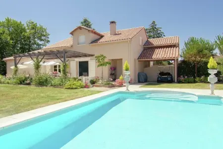 La Haute Prèze 34 près de la Dordogne, Villa de luxe avec piscine chauffée sur golf avec beaucoup d'intimité et vue panoramique. - Photo 6