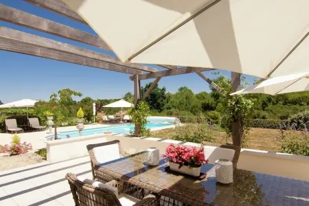 La Haute Prèze 34 près de la Dordogne, Villa de luxe avec piscine chauffée sur golf avec beaucoup d'intimité et vue panoramique. - Photo 10