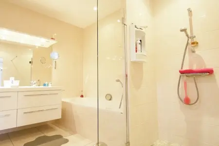 La Haute Prèze 34 près de la Dordogne, Villa de luxe avec piscine chauffée sur golf avec beaucoup d'intimité et vue panoramique. - Photo 20