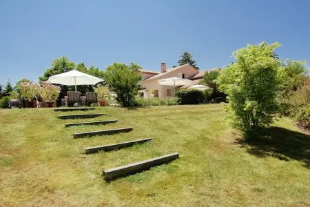 La Haute Prèze 34 près de la Dordogne, Villa de luxe avec piscine chauffée sur golf avec beaucoup d'intimité et vue panoramique. - Photo 28