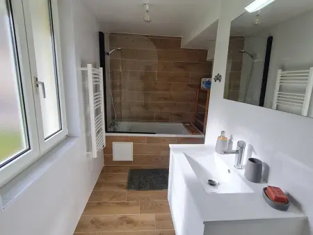 Petite maison rénovée proche centre Lunéville, jardin, barbecue, parking privatif, à 30 min de Nancy - Photo 4