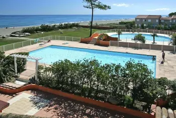 Appartement à Borgo,Residence Cala Bianca Borgo-Plage // 3 pcs ou 3 pcs cabine / T3 48 à 51 m2 KOR01072-DYD N°893989