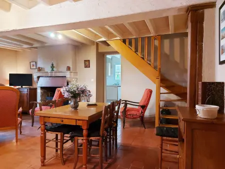 Maison Nature avec Salle de Jeux, Jardin Clos, et Wi-Fi à Dampierre-sous-Brou - Photo 3