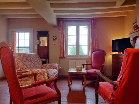 Maison Nature avec Salle de Jeux, Jardin Clos, et Wi-Fi à Dampierre-sous-Brou - Photo 4