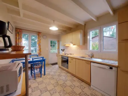 Maison Nature avec Salle de Jeux, Jardin Clos, et Wi-Fi à Dampierre-sous-Brou - Photo 8