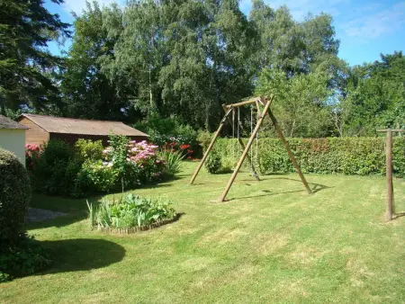 Maison Nature avec Salle de Jeux, Jardin Clos, et Wi-Fi à Dampierre-sous-Brou - Photo 26