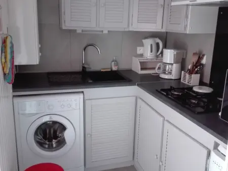 Maison T4 Rénovée - Jardin Privé - Plage et Commerces à Pied - Stationnement Inclus - Photo 3