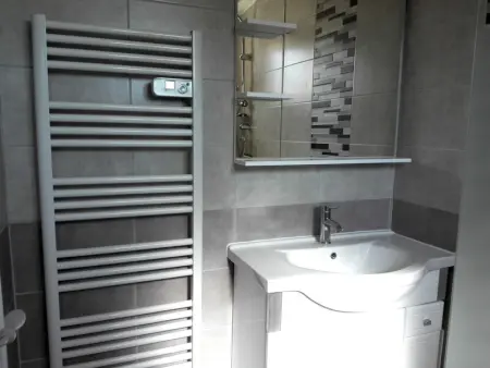 Maison T4 Rénovée - Jardin Privé - Plage et Commerces à Pied - Stationnement Inclus - Photo 5