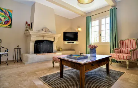 Location Maison 6 personnes à Montaren et St Mediers - Photo 4