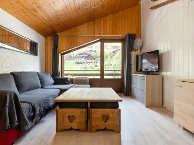 Appartement à Le Grand Bornand, Superbe Studio Mezzanine Rénové au Cœur du Grand Bornand – 4 Couchages, Balcon, Proche Commerces et Ski - L894444