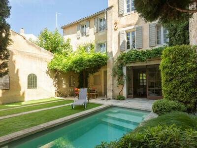 Location Maison à Saint Rémy de Provence,LOCATION SAINT-RÉMY - MAISON DANS LE CENTRE HISTORIQUE ! - N°845671