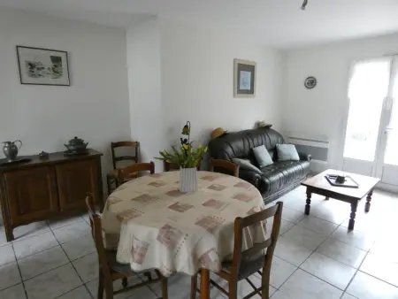 Maison de plain-pied avec cour privée, proche de la plage, idéale pour familles, Côte d'Opale. - Photo 4