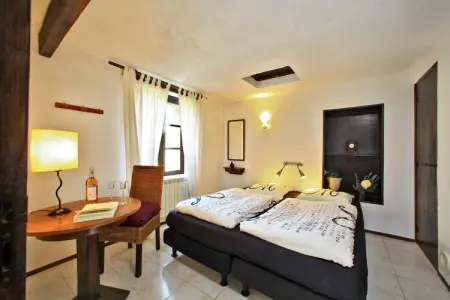 Isis, Maison de vacances moderne à Souillac avec piscine - Photo 15