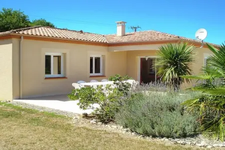 La Croix Blanche, Chalet spacieux à La Croix-Blanche avec piscine - Photo 4
