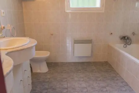 La Croix Blanche, Chalet spacieux à La Croix-Blanche avec piscine - Photo 13