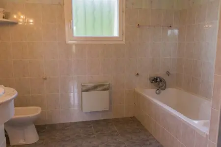 La Croix Blanche, Chalet spacieux à La Croix-Blanche avec piscine - Photo 18