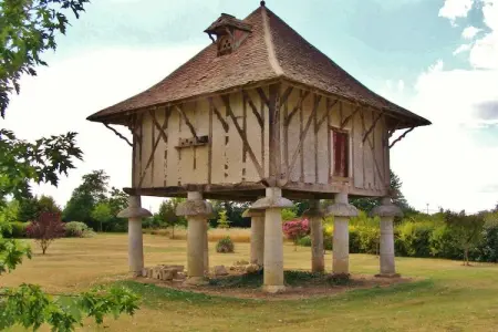 La Croix Blanche, Chalet spacieux à La Croix-Blanche avec piscine - Photo 26