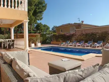 Villa à Moraira, Villa confortable avec piscine privée, proche plage et commodités, Moraira, pour 8 personnes - L846904