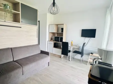 Studio Églantine à Cambo-les-Bains, proche thermes, terrasse, parking, accès Internet, animaux OK - Photo 2