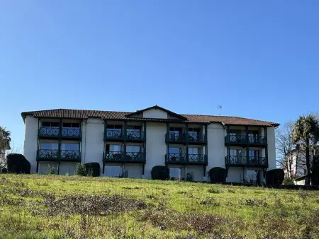 Studio Églantine à Cambo-les-Bains, proche thermes, terrasse, parking, accès Internet, animaux OK - Photo 8