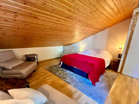 Appartement familial avec piscines et parking, proche centre et skibus - Photo 8