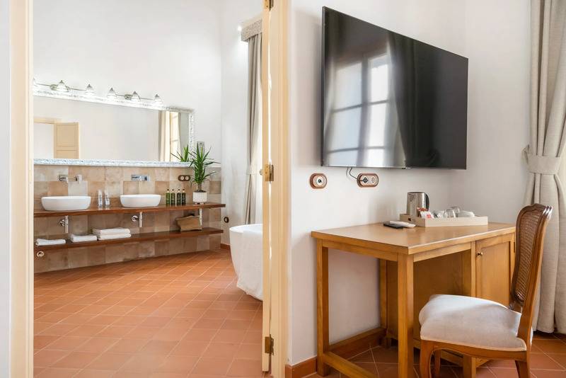 SERANOVA LUXURY HOTEL GRAN CONFORT PLUS - ADULTS ONLY, Location Villa à Ciutadella de Menorca - Photo 23 / 26