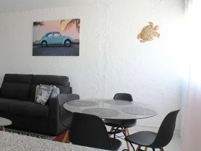 Appartement à Port la Nouvelle, Studio cabine rénové, proche plage et commerces, 4 couchages, Port-la-Nouvelle - L894882