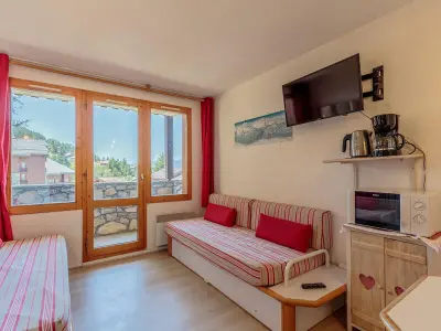 Appartement à La Plagne, Charmant 2 pièces rénové, accès skis aux pieds, proche commerces et remontées, balcon sud-ouest - L940884