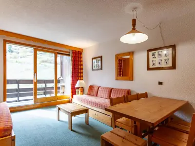 Appartement à Méribel, Appartement avec balcon, proche des pistes et commerces - L895051