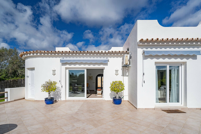 Gated Family Villa with Annex, Private Pool & Gardens, Loule Countryside, Location Villa à Loulé - Photo 18 / 26