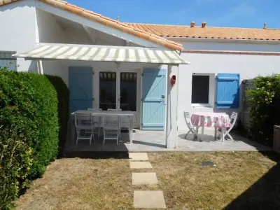 Maison à La Faute sur Mer, Maisonette Confortable avec Piscine, Proche Plage et Commerces - L848006