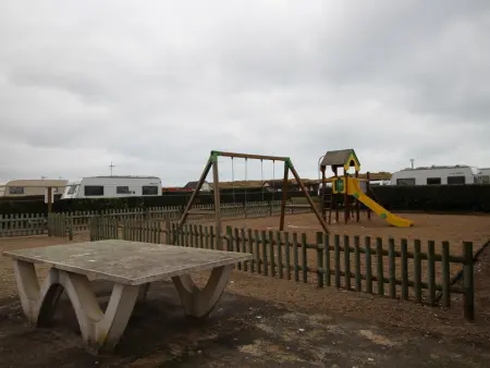 Maison de plain-pied proche mer avec cour privée, Wi-Fi, et équipements pour enfants - Photo 13