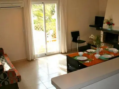 Appartement à Denia, Bungalow/Appt à Denia avec Piscine, Climatisation et Wifi, proche plage - L1034506