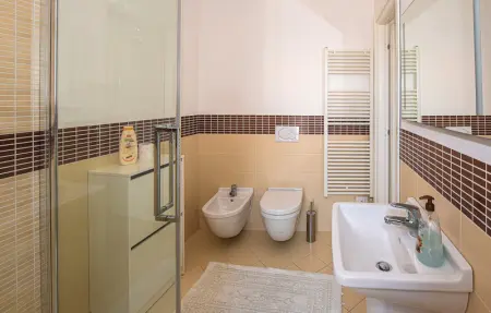 Location Maison 6 personnes à Magliolo - Photo 32