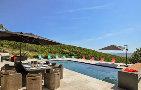 Location Maison 10 personnes à Alissas - Photo 1