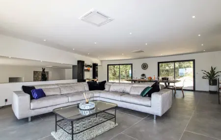 Location Maison 10 personnes à Alissas - Photo 3