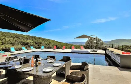 Location Maison 10 personnes à Alissas - Photo 10