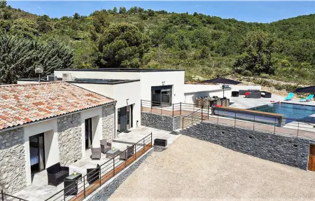 Location Maison 10 personnes à Alissas - Photo 13