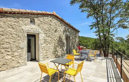 Location Maison 10 personnes à Alissas - Photo 18