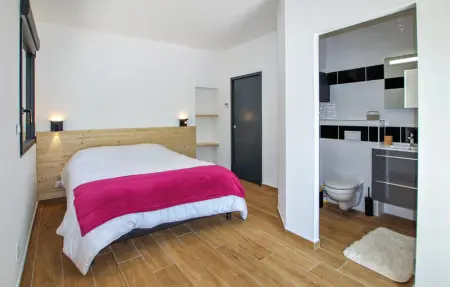 Location Maison 10 personnes à Alissas - Photo 30