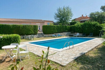 3 bedroom house with private pool & garden in Residencial Begur (H75), Chalet 6 personnes à Begur 871307