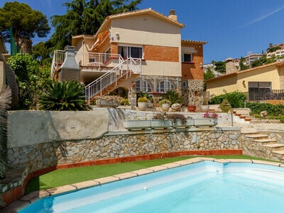 HERA. Bonita casa con piscina privada, Villa 4 personnes à Santa Susanna 923452