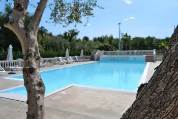 Appartement à Rodi Garganico,Holiday resort Villaggio Lido del Mare Rodi Garganico- Row bungalows Bilo 4 IAP01225-BYA N°895531