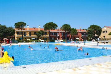 Location Appartement à Bibione Spiaggia,Holiday park Michelangelo, Bibione Spiaggia-Typ 3 fronte piscina IVN01310-DYC N°895535