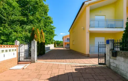 Location Maison 12 personnes à Pazin - Photo 19