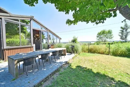 Arbre Dressé, Chalet à Durbuy avec Jacuzzi & Jardin - Photo 4