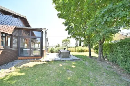Arbre Dressé, Chalet à Durbuy avec Jacuzzi & Jardin - Photo 9