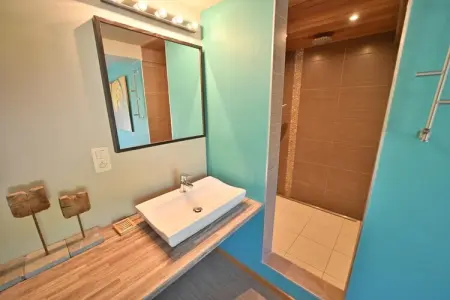 Arbre Dressé, Chalet à Durbuy avec Jacuzzi & Jardin - Photo 22