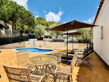 Maison spacieuse avec piscine privée, jardin et vue, à moins de 7 km de la plage - Photo 8